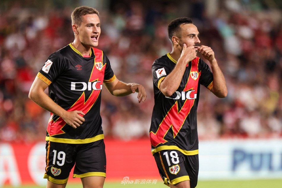 不避讳地表 不避讳地表